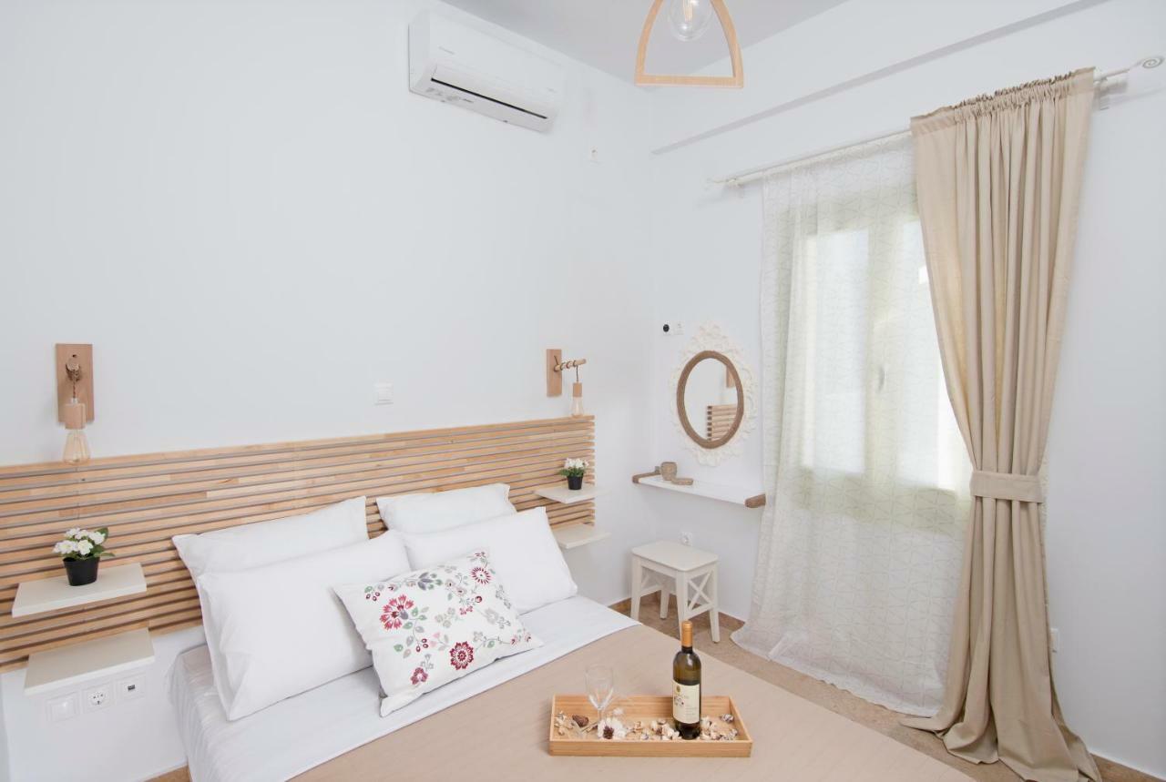 Parathinalos House *